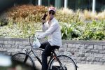 Den Haag 26 juli 2019
Rogier Smit ( paleis voor een prikkie) op de fiets in Den Haag.