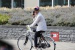 Den Haag 26 juli 2019
Rogier Smit ( paleis voor een prikkie) op de fiets in Den Haag.