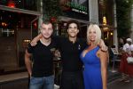 Amsterdam 27 juli 2019
Maron Hill heeft surprise etentje met vrienden georganiseers bij restaurant Genroku voor zijn zwangere vriendin Samantha de Jong ( Barbie)