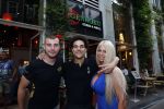 Amsterdam 27 juli 2019
Maron Hill heeft surprise etentje met vrienden georganiseers bij restaurant Genroku voor zijn zwangere vriendin Samantha de Jong ( Barbie)