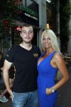 Amsterdam 27 juli 2019
Maron Hill heeft surprise etentje met vrienden georganiseers bij restaurant Genroku voor zijn zwangere vriendin Samantha de Jong ( Barbie)
