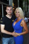 Amsterdam 27 juli 2019
Maron Hill heeft surprise etentje met vrienden georganiseers bij restaurant Genroku voor zijn zwangere vriendin Samantha de Jong ( Barbie)