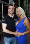 Amsterdam 27 juli 2019
Maron Hill heeft surprise etentje met vrienden georganiseers bij restaurant Genroku voor zijn zwangere vriendin Samantha de Jong ( Barbie)