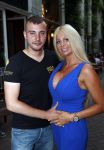 Amsterdam 27 juli 2019
Maron Hill heeft surprise etentje met vrienden georganiseers bij restaurant Genroku voor zijn zwangere vriendin Samantha de Jong ( Barbie)