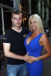 Amsterdam 27 juli 2019
Maron Hill heeft surprise etentje met vrienden georganiseers bij restaurant Genroku voor zijn zwangere vriendin Samantha de Jong ( Barbie)