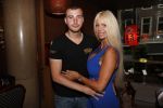 Amsterdam 27 juli 2019
Maron Hill heeft surprise etentje met vrienden georganiseers bij restaurant Genroku voor zijn zwangere vriendin Samantha de Jong ( Barbie)