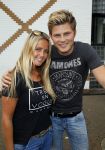 Apeldoorn 3 juni 2014
Tros muziek feesten op het plein in Apeldoorn.
Tim Douwsma en Monique Smit