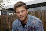 Amsterdam 26 oktober 2017 
De deelnemers-presentatie van het tv-programma Into The Waves 
Tim Douwsma