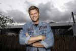 Amsterdam 26 oktober 2017 
De deelnemers-presentatie van het tv-programma Into The Waves 
Tim Douwsma