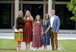 Den Haag 19 juli 2019
Jaarlijkse fotouurtje in de thuisn van Huis ten Bosch . Aanwezig Koning Willem Alexander Koningin Maxima Prinses Amalia Alexia en Ariane.
