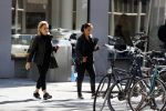 Amsterdam 11 juli 2020
Connie Witteman en Constanza Breukhoven winkelen met de biro