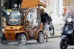 Amsterdam 22 juli 2020
Connie Witteman doet boodschappen met haar Biro CCCC karretje