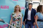 Amsterdam 29 juli 2020
Premiere alles is zoals het zou moeten zijn in euroscoop, De film is naar een boek van Daphne Deckers. Daphne kwam met haar man Richard Krajicek hun kinderen Emma en Alec en de vriendin van Alec