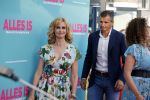 Amsterdam 29 juli 2020
Premiere alles is zoals het zou moeten zijn in euroscoop, De film is naar een boek van Daphne Deckers. Daphne kwam met haar man Richard Krajicek hun kinderen Emma en Alec en de vriendin van Alec