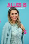 Amsterdam 29 juli 2020
Premiere alles is zoals het zou moeten zijn in euroscoop, De film is naar een boek van Daphne Deckers. Elle v Rijn kwam met een vriendin