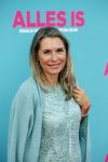 Amsterdam 29 juli 2020
Premiere alles is zoals het zou moeten zijn in euroscoop, De film is naar een boek van Daphne Deckers. Elle v Rijn kwam met een vriendin