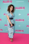 Amsterdam 29 juli 2020
Premiere alles is zoals het zou moeten zijn in euroscoop, De film is naar een boek van Daphne Deckers. Daphne kwam met haar man Richard Krajicek hun kinderen Emma en Alec en de vriendin van Alec