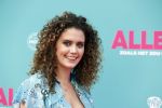 Amsterdam 29 juli 2020
Premiere alles is zoals het zou moeten zijn in euroscoop, De film is naar een boek van Daphne Deckers. Daphne kwam met haar man Richard Krajicek hun kinderen Emma en Alec en de vriendin van Alec