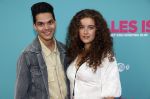 Amsterdam 29 juli 2020
Premiere alles is zoals het zou moeten zijn in euroscoop, De film is naar een boek van Daphne Deckers. Glenn Eilbracht en Gigi Springer