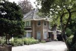 Huizen 25 juli 2020
Leontine Borsato met interieur designer Olga Wintermans bij haar nieuw huis .