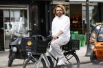 Amsterdam 22 juli 2020
Mari v d Ven op zijn fiets in Amsterdam zuid