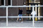Rotterdam 22 juli 2020
Mattie Valk met zijn vriendin en haar zoontje bij zijn huis/appartement