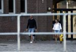 Rotterdam 22 juli 2020
Mattie Valk met zijn vriendin en haar zoontje bij zijn huis/appartement