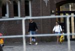Rotterdam 22 juli 2020
Mattie Valk met zijn vriendin en haar zoontje bij zijn huis/appartement