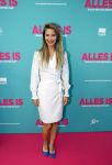 Amsterdam 29 juli 2020
Premiere alles is zoals het zou moeten zijn in euroscoop, De film is naar een boek van Daphne Deckers. Melissa Drost kwam met een vriendin