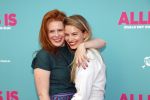 Amsterdam 29 juli 2020
Premiere alles is zoals het zou moeten zijn in euroscoop, De film is naar een boek van Daphne Deckers. Melissa Drost kwam met een vriendin