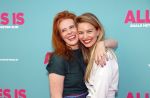Amsterdam 29 juli 2020
Premiere alles is zoals het zou moeten zijn in euroscoop, De film is naar een boek van Daphne Deckers. Melissa Drost kwam met een vriendin