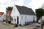 Amsterdam Durgerdam 21 juli 2020
Pepijn Crone zijn huis en het huis waar Merel Westrik gaat wonen