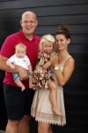 ibiza 1 augustus 2020
Michael v Gerwen en zijn vrouw Daphne met hun kinderen Zoe en Mike op ibiza . Ze gingen heerlijk met een boot varen
