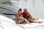 ibiza 1 augustus 2020
Michael v Gerwen en zijn vrouw Daphne met hun kinderen Zoe en Mike op ibiza . Ze gingen heerlijk met een boot varen