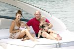 ibiza 1 augustus 2020
Michael v Gerwen en zijn vrouw Daphne met hun kinderen Zoe en Mike op ibiza . Ze gingen heerlijk met een boot varen