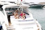 ibiza 1 augustus 2020
Michael v Gerwen en zijn vrouw Daphne met hun kinderen Zoe en Mike op ibiza . Ze gingen heerlijk met een boot varen