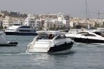 ibiza 1 augustus 2020
Michael v Gerwen en zijn vrouw Daphne met hun kinderen Zoe en Mike op ibiza . Ze gingen heerlijk met een boot varen
