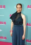 Amsterdam 29 juli 2020
Premiere alles is zoals het zou moeten zijn in euroscoop, De film is naar een boek van Daphne Deckers. Sanne Langelaar