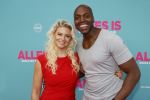 Amsterdam 29 juli 2020
Premiere alles is zoals het zou moeten zijn in euroscoop, De film is naar een boek van Daphne Deckers. Steven Brunswijk met partner
