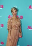 Amsterdam 29 juli 2020
Premiere alles is zoals het zou moeten zijn in euroscoop, De film is naar een boek van Daphne Deckers. Stijn Franken kwam met een vriend