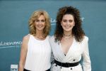 Amsterdam 16 juli 2021
Premiere de Luizenmoeder in Tuschinski. daphne Deckers kwam met haar dochter Emma Deckers