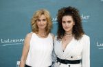 Amsterdam 16 juli 2021
Premiere de Luizenmoeder in Tuschinski. daphne Deckers kwam met haar dochter Emma Deckers