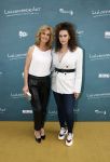 Amsterdam 16 juli 2021
Premiere de Luizenmoeder in Tuschinski. daphne Deckers kwam met haar dochter Emma Deckers