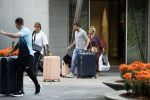 Schiphol Mijdrecht 25 juli 2022
Andre Hazes zijn zoontje Andre jr en ex Monique Westenberg arriveren op schiphol na een vakantie naar Thailand . Ze worden bij het VIP Cenrum opgehaald door Djarno en Diego Hofland die Andre naar het huis van zijn moeder Rachel in Mijdrecht brengen. Monique en Andre Jr gaan met chauffeur naar Berkel en Rodenrijs.