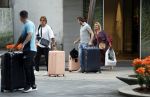 Schiphol Mijdrecht 25 juli 2022
Andre Hazes zijn zoontje Andre jr en ex Monique Westenberg arriveren op schiphol na een vakantie naar Thailand . Ze worden bij het VIP Cenrum opgehaald door Djarno en Diego Hofland die Andre naar het huis van zijn moeder Rachel in Mijdrecht brengen. Monique en Andre Jr gaan met chauffeur naar Berkel en Rodenrijs.