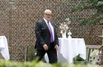 Oegstgeest 30 juli 2022
Trouwen Maxime Meiland en Leroy Molkenboer op kasteel Oud Poelgeest . Aanwezig natuurlijk Martien Meiland Erica Meiland Montana Meiland en haar partner Dirk Hoogstraten. Ook hun dochters Claire en Vive waren aanwezig. Beveiliging