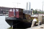 Amsterdam 23 en 24 juli 2022
Ellen ten Damme bij haar woonboot / woonark