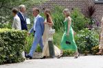 Oegstgeest 30 juli 2022
Trouwen Maxime Meiland en Leroy Molkenboer op kasteel Oud Poelgeest . Aanwezig natuurlijk Martien Meiland Erica Meiland Montana Meiland en haar partner Dirk Hoogstraten. Ook hun dochters Claire en Vive waren aanwezig. Broer Martien Meiland