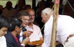 Diepenheim 31 juli 2022
Wibi Soerjadi krijgt na een tuinconcert in de tuin van zij n huis een koninklijke onderscheiding . Zijn nieuwe vriendin Myrthe is aanwezig . Jan peter Balkenende en henk kamp