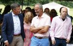 Diepenheim 31 juli 2022
Wibi Soerjadi krijgt na een tuinconcert in de tuin van zij n huis een koninklijke onderscheiding . Zijn nieuwe vriendin Myrthe is aanwezig . Jan peter Balkenende en henk kamp